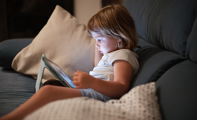 Comment gérer le temps d'écran de son enfant ?